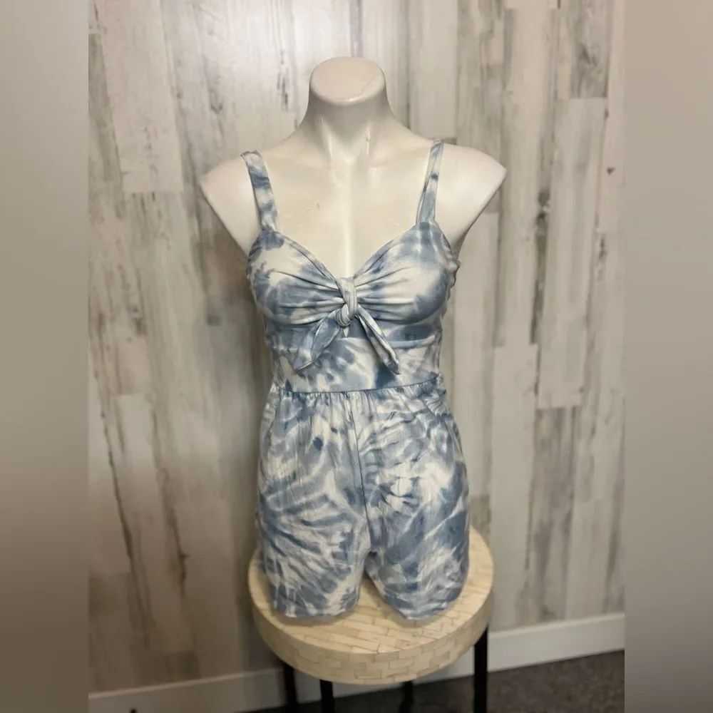 No Comment marbel blue romper size small